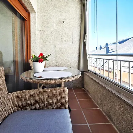 Desconectaengalicia Progreso, 100m Playa Panadeira Apartment *